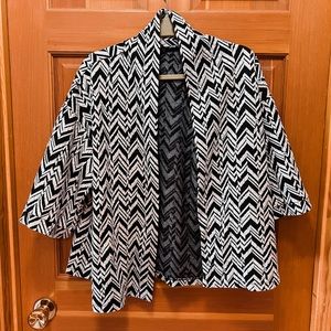 Black and White Zigzag Kimono